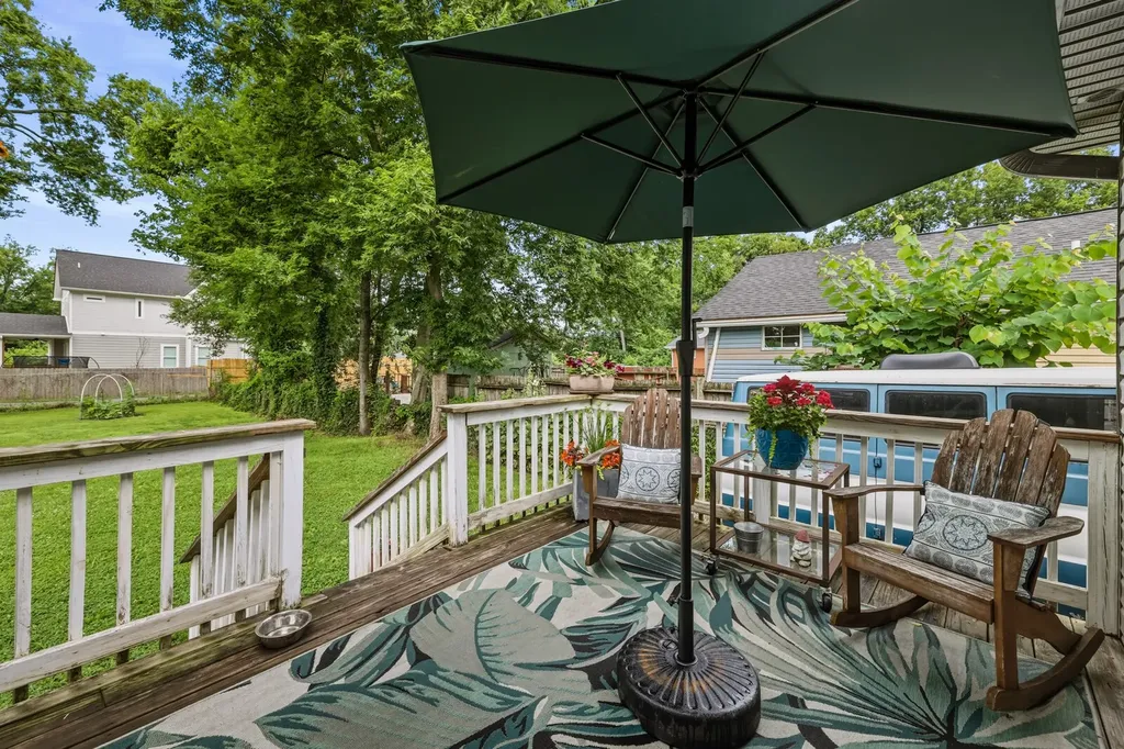 1727 16th Ave, N Nashville TN 37208