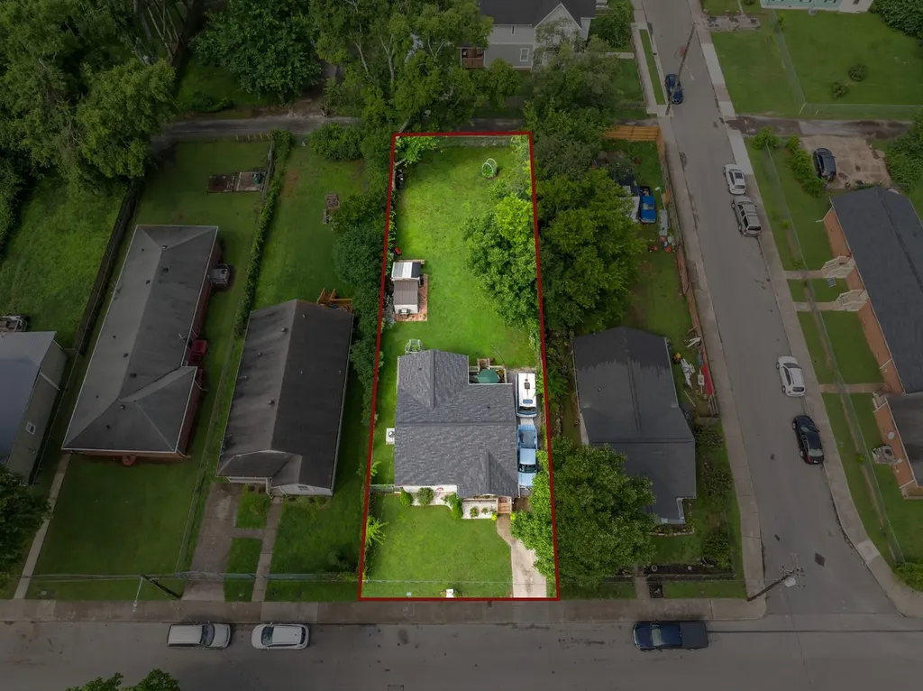 1727 16th Ave, N Nashville TN 37208