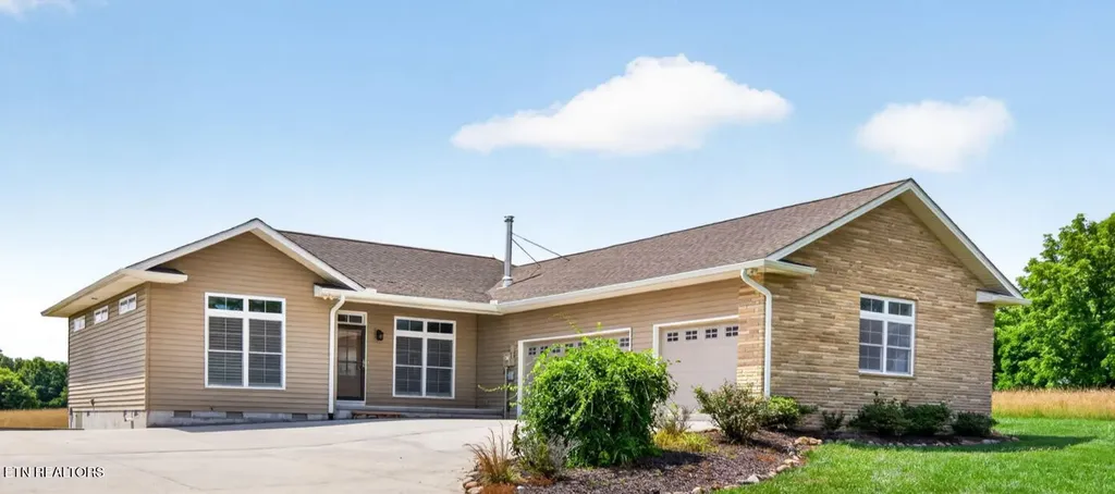 1432 Sawmill Road Crossville TN 38555