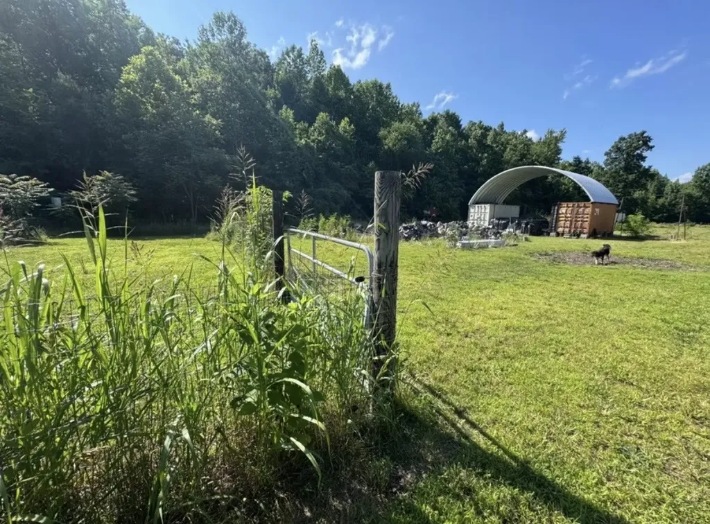 2071 Deer Creek Road Linden TN 37096