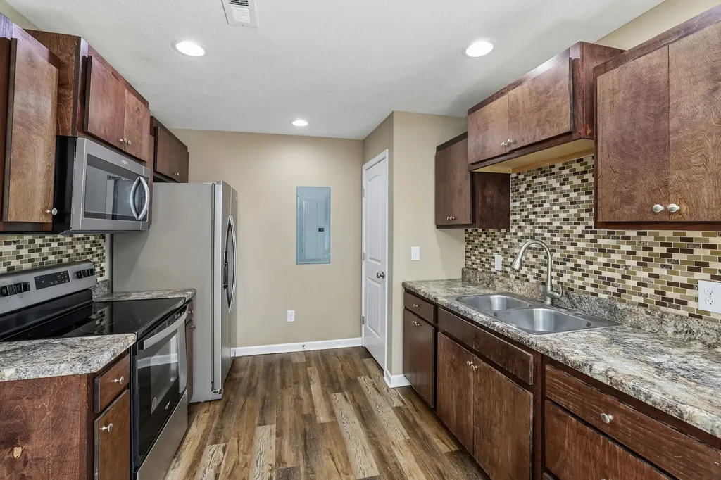 406 Hedgemont Avenue Fayetteville TN 37334