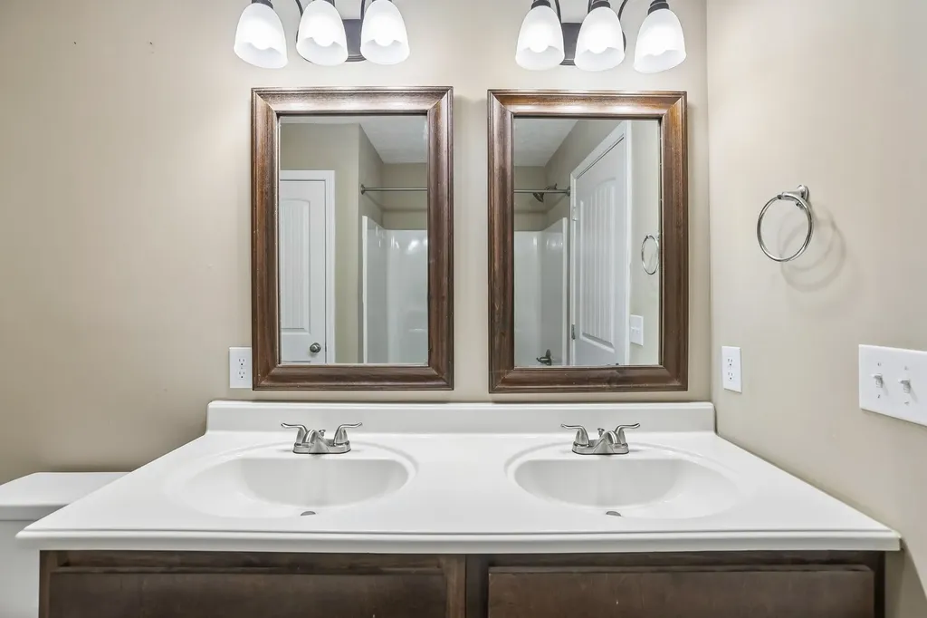 406 Hedgemont Avenue Fayetteville TN 37334