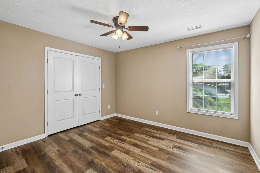 406 Hedgemont Avenue Fayetteville TN 37334