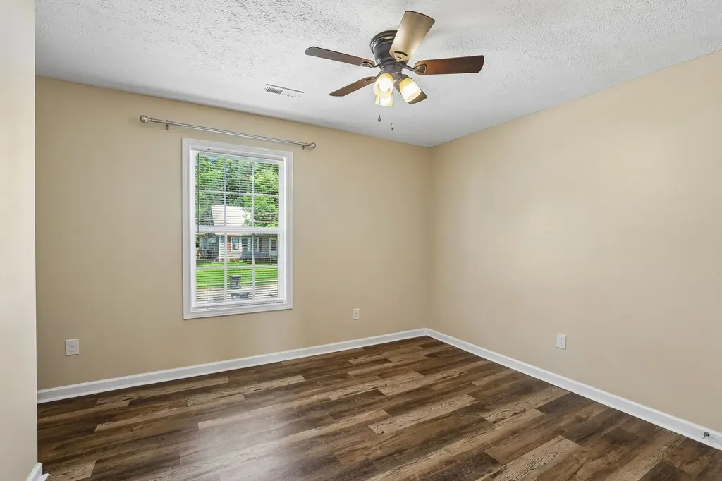 406 Hedgemont Avenue Fayetteville TN 37334