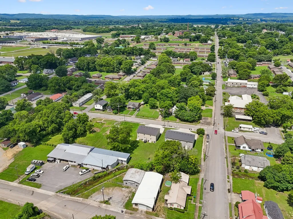 406 Hedgemont Avenue Fayetteville TN 37334