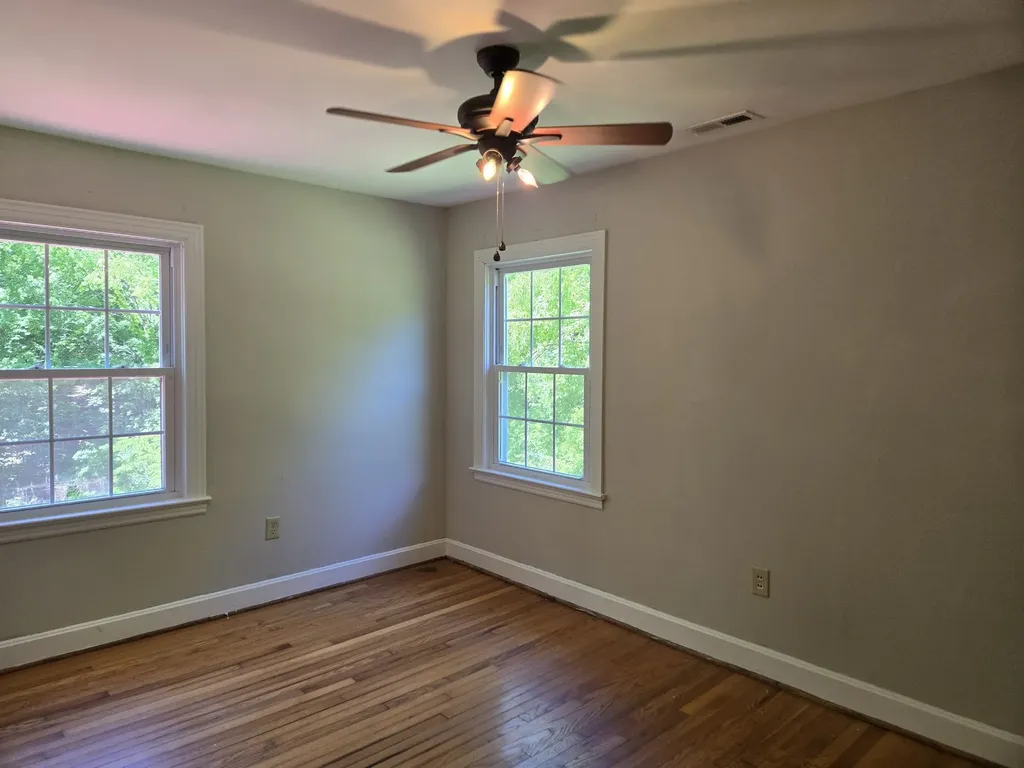 2034 Lake Road Greenbrier TN 37073