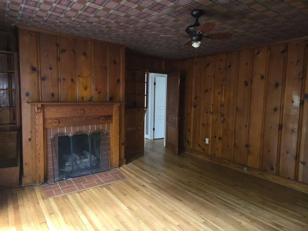 2034 Lake Road Greenbrier TN 37073