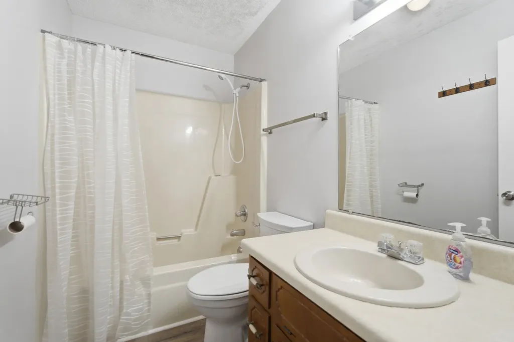 609 Hawkersmith Road Tullahoma TN 37388