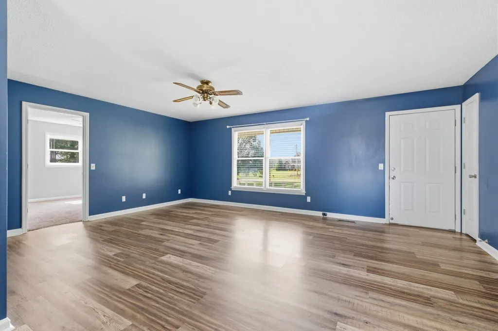 609 Hawkersmith Road Tullahoma TN 37388