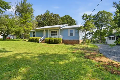 609 Hawkersmith Road Tullahoma TN 37388