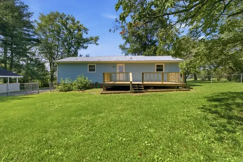 609 Hawkersmith Road Tullahoma TN 37388