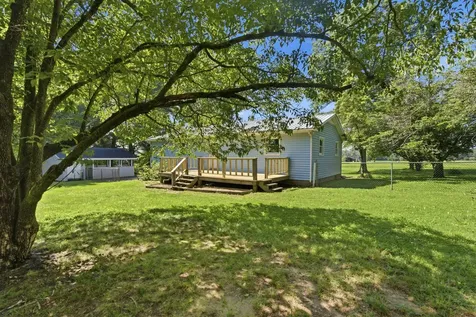 609 Hawkersmith Road Tullahoma TN 37388