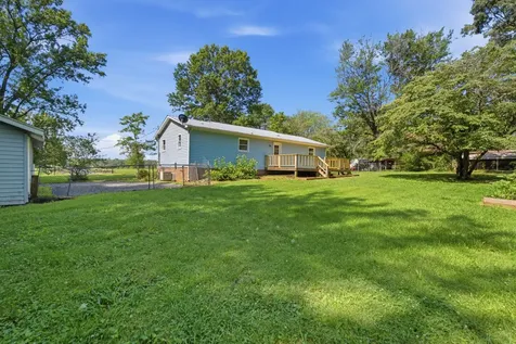 609 Hawkersmith Road Tullahoma TN 37388