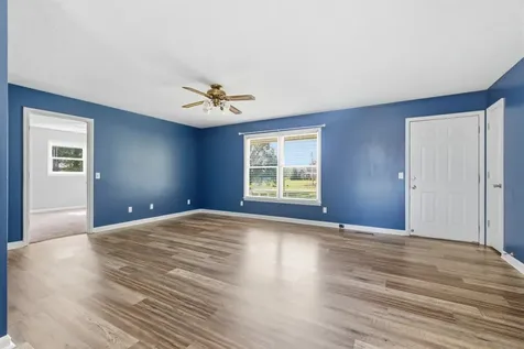 609 Hawkersmith Road Tullahoma TN 37388