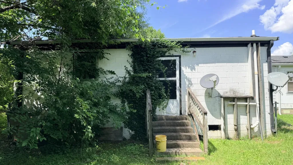 2134 Gains Street Nashville TN 37207