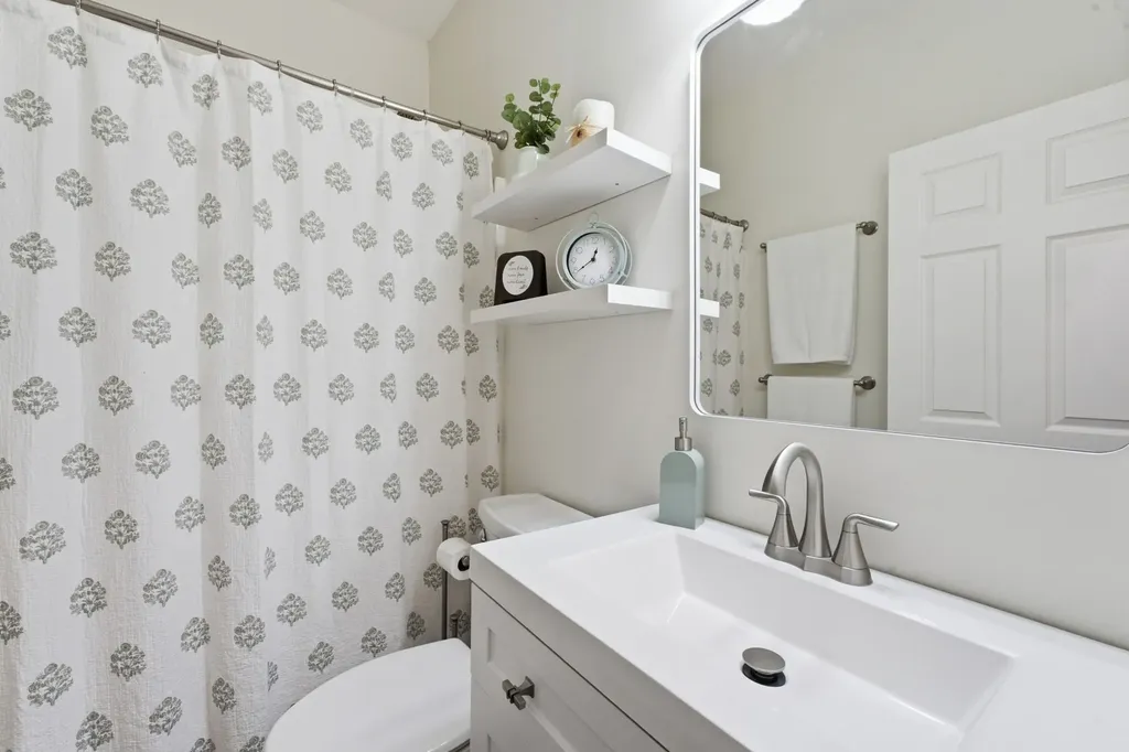72 Lancaster Street Hillsboro TN 37342