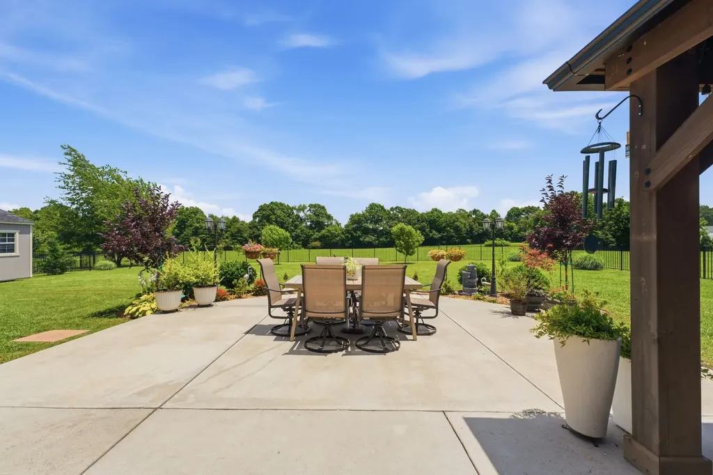 72 Lancaster Street Hillsboro TN 37342