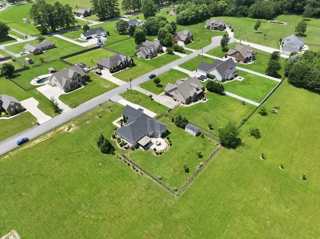 72 Lancaster Street Hillsboro TN 37342
