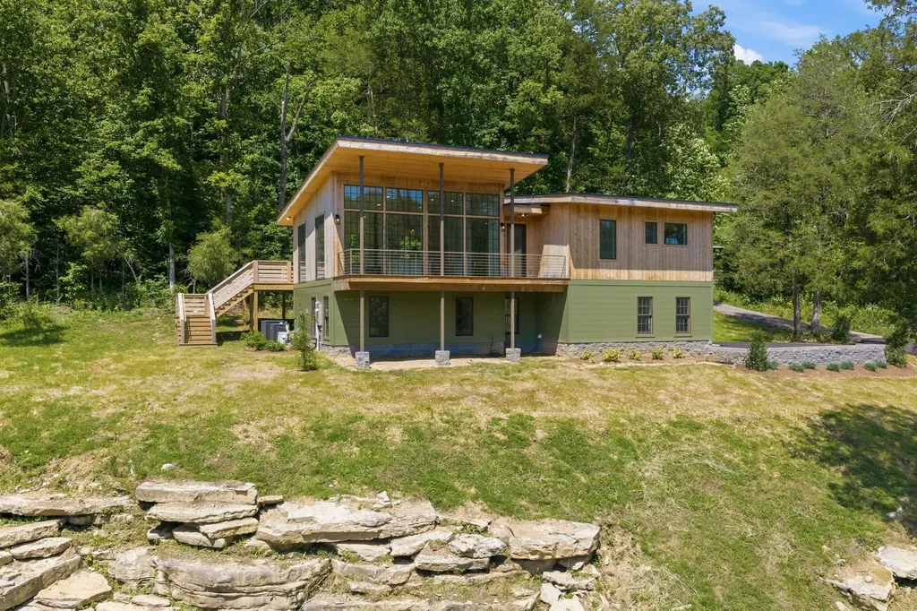 1075 Dog Creek Road Kingston Springs TN 37082