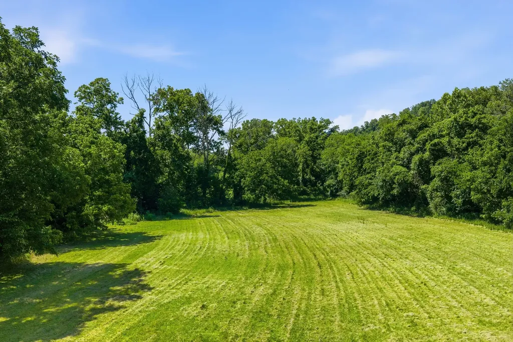 1075 Dog Creek Road Kingston Springs TN 37082