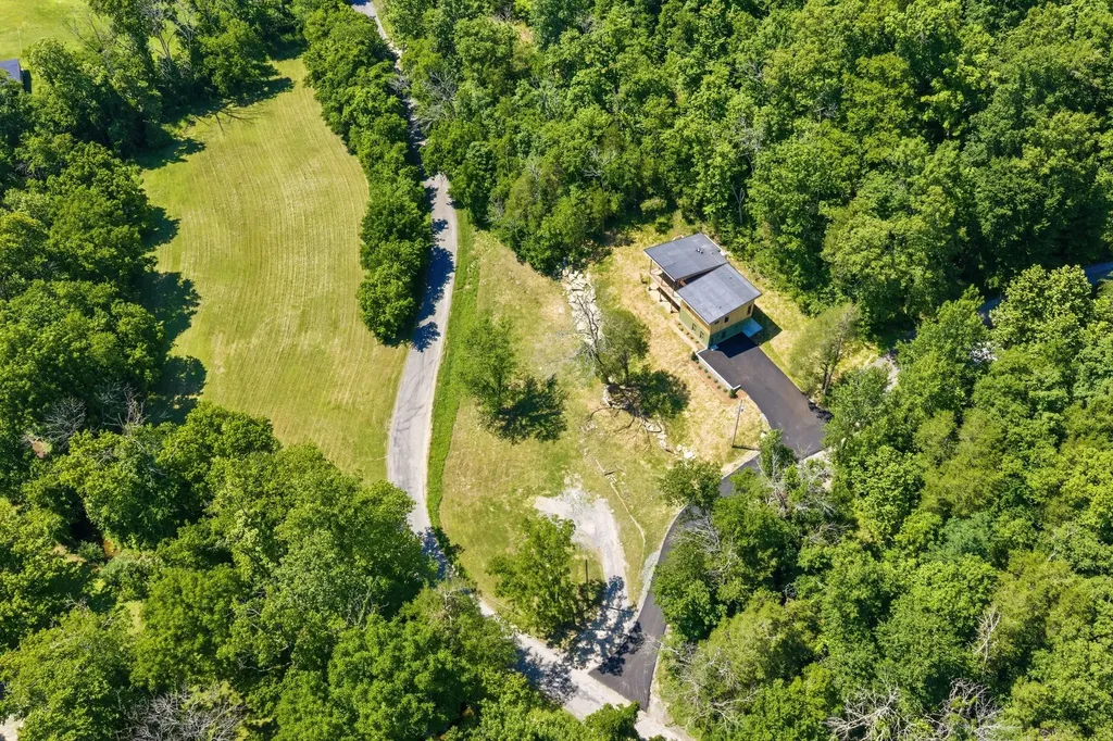 1075 Dog Creek Road Kingston Springs TN 37082