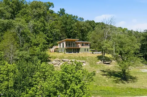 1075 Dog Creek Road Kingston Springs TN 37082
