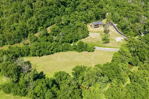 1075 Dog Creek Road Kingston Springs TN 37082