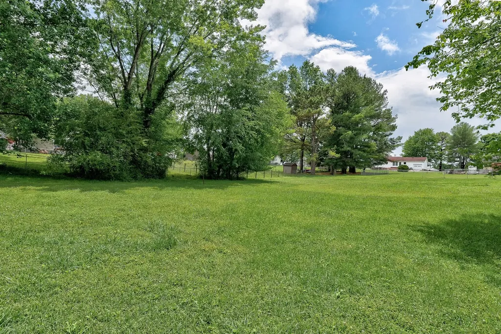261 Glenview Drive Estill Springs TN 37330
