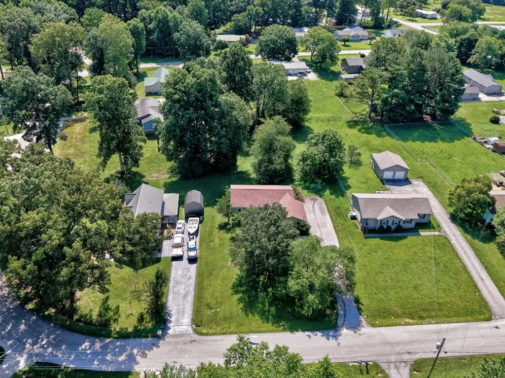 261 Glenview Drive Estill Springs TN 37330