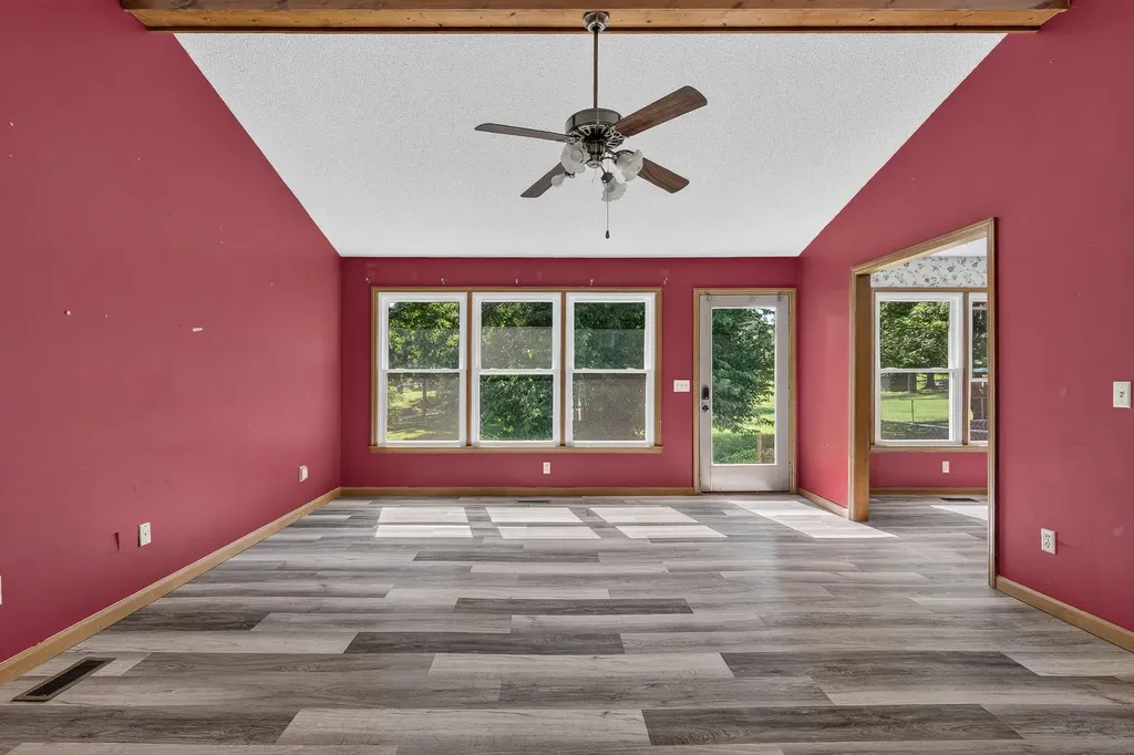 261 Glenview Drive Estill Springs TN 37330