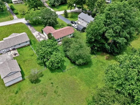 261 Glenview Drive Estill Springs TN 37330