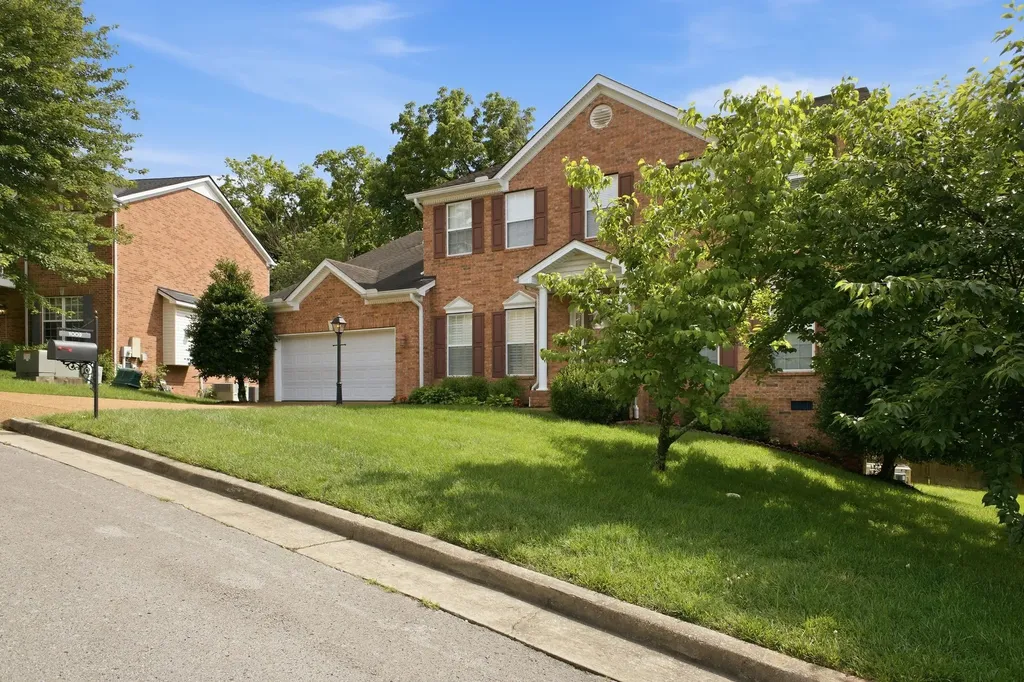 1009 Heathfield Circle Brentwood TN 37027