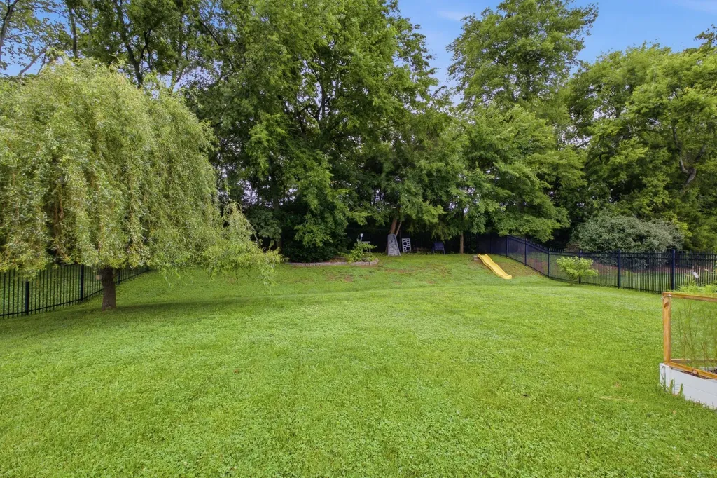 609 Sire Avenue Mount Juliet TN 37122