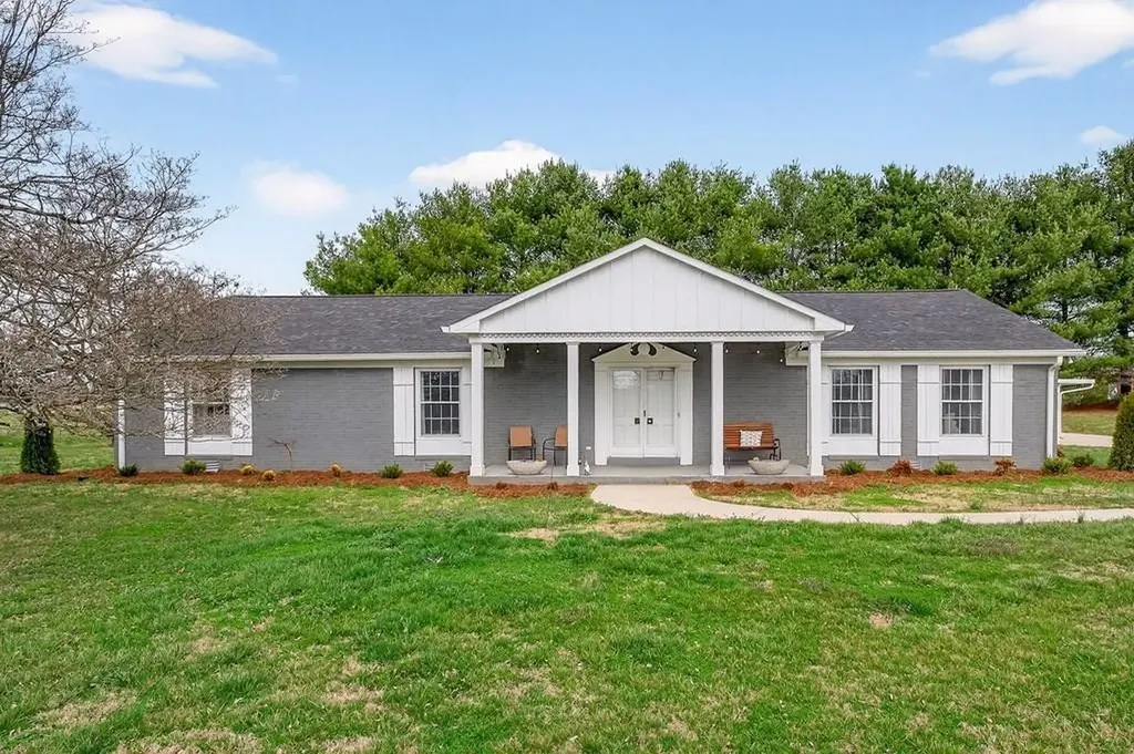 212 Oakland Drive Sparta TN 38583