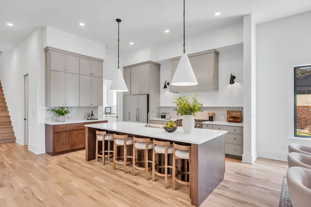 3806 Harding Place Nashville TN 37215