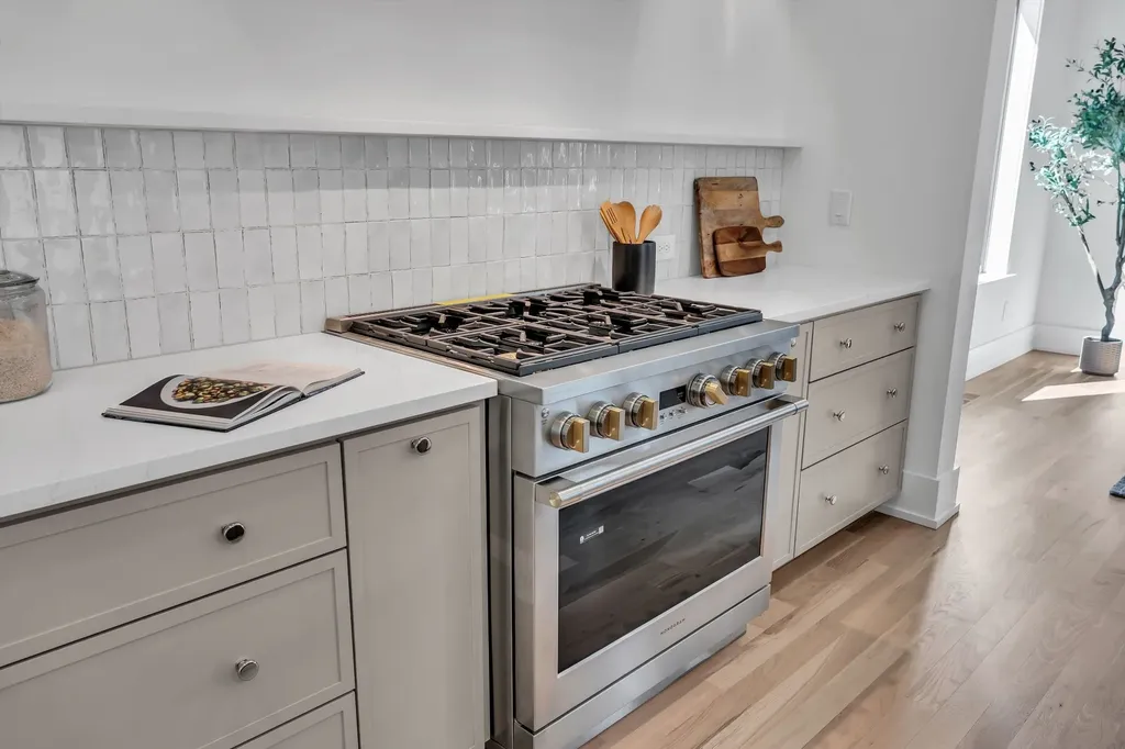 3806 Harding Place Nashville TN 37215