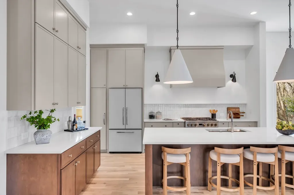 3806 Harding Place Nashville TN 37215