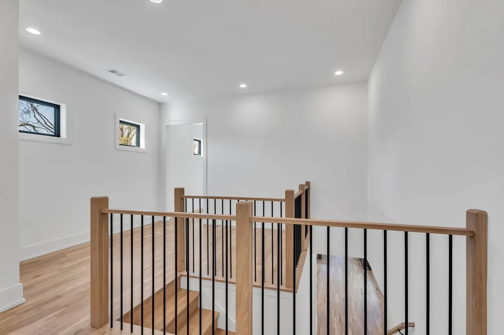 3806 Harding Place Nashville TN 37215