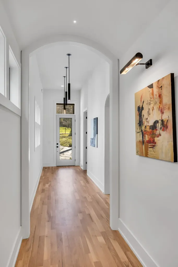 3806 Harding Place Nashville TN 37215