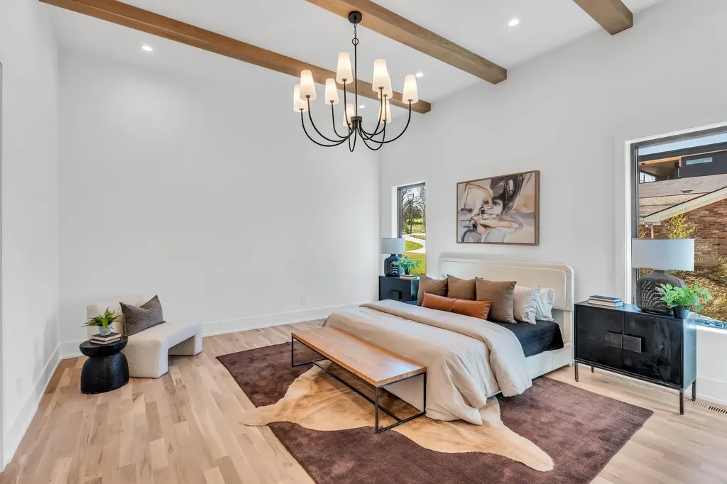 3806 Harding Place Nashville TN 37215