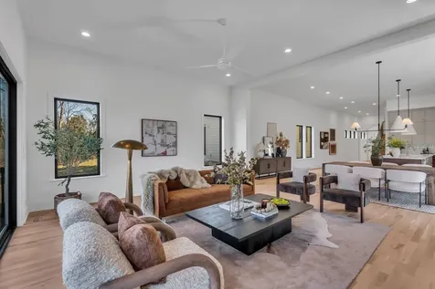 3806 Harding Place Nashville TN 37215