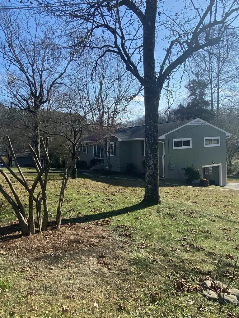 1018 Robins Crest Road Chattanooga TN 37415