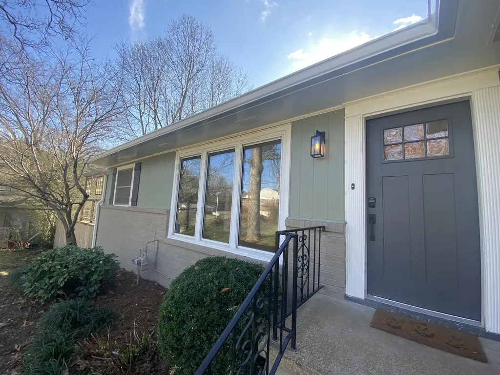 1018 Robins Crest Road Chattanooga TN 37415