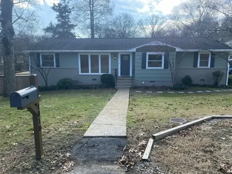 1018 Robins Crest Road Chattanooga TN 37415