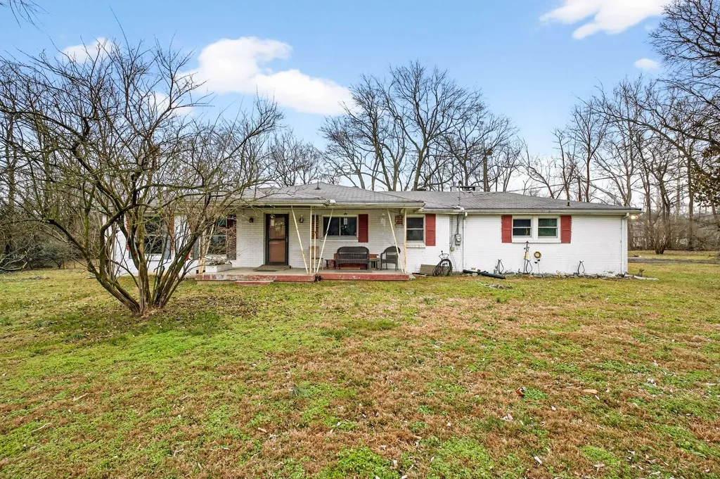 215 Ewing Drive Nashville TN 37207