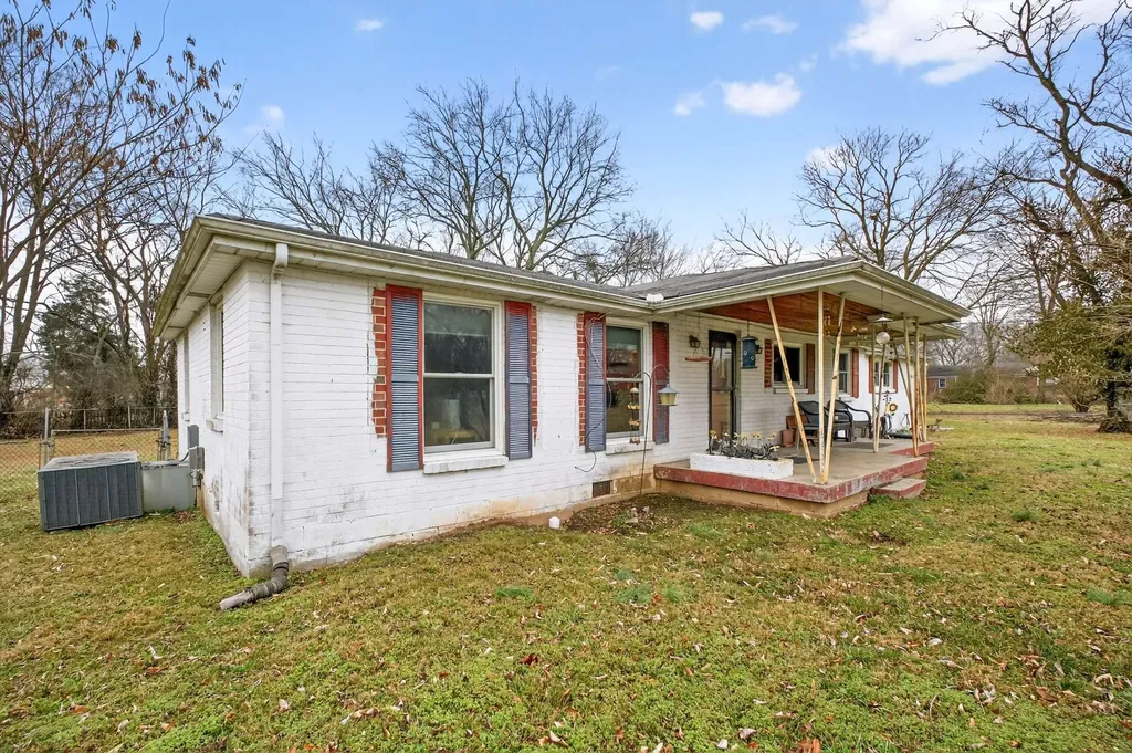 215 Ewing Drive Nashville TN 37207