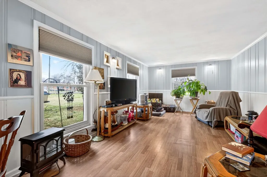 215 Ewing Drive Nashville TN 37207