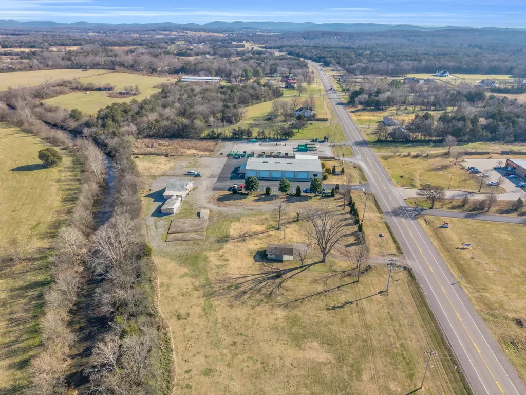 6853 Lascassas Pike Lascassas TN 37085