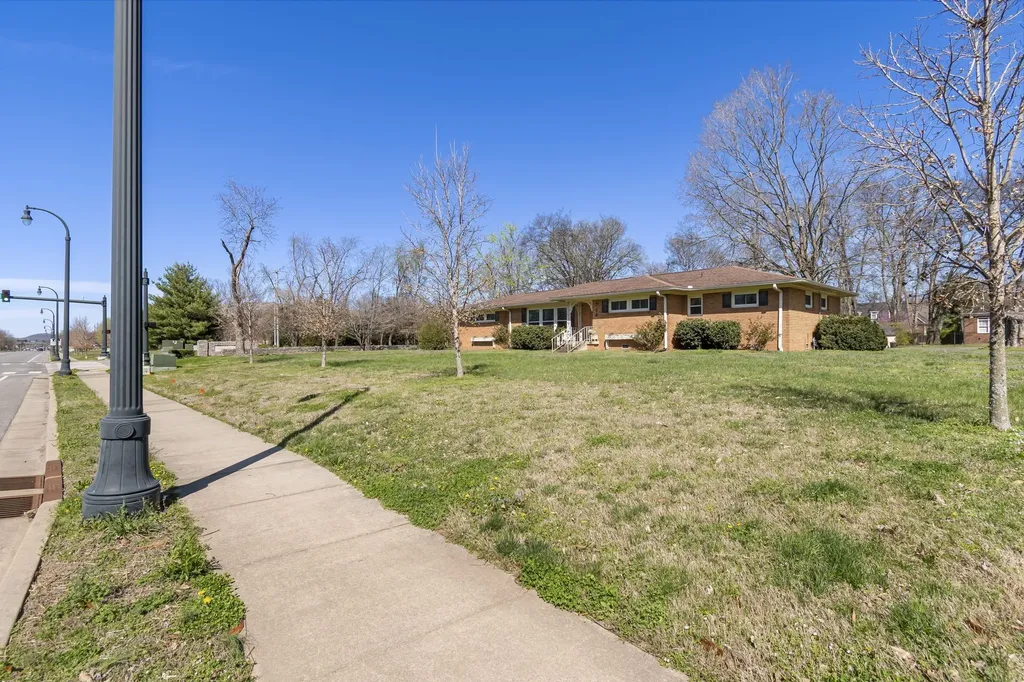 710 Hillsboro Road Franklin TN 37064