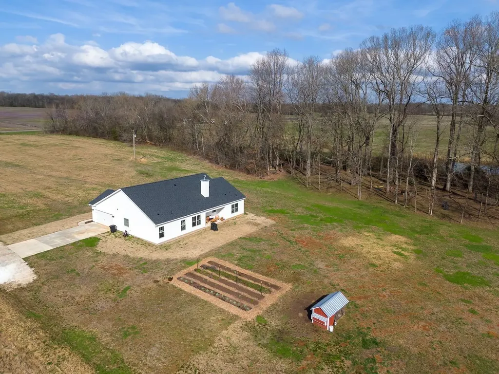 64 S Elliot Road, S Ardmore TN 38449